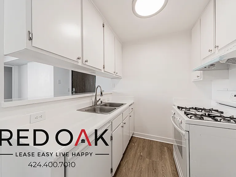 8309 Cedros Ave #314 — Photo 5