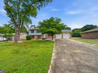 930 Cochise Trl SE, Conyers, GA 30094
