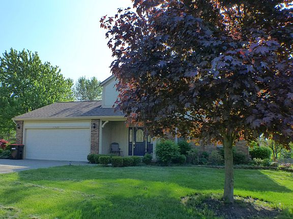 4th image of 11920 Huntington Way NW