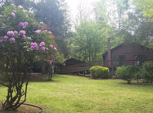 83 Cedar Hills Dr, Franklin, NC 28734