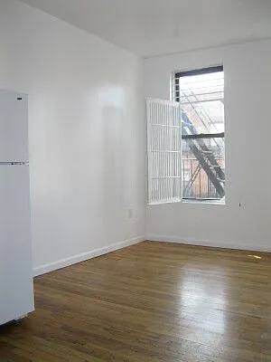 Rented by Tower Brokerage | media 20