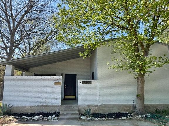 5th image of 2411 La Casa Dr #A