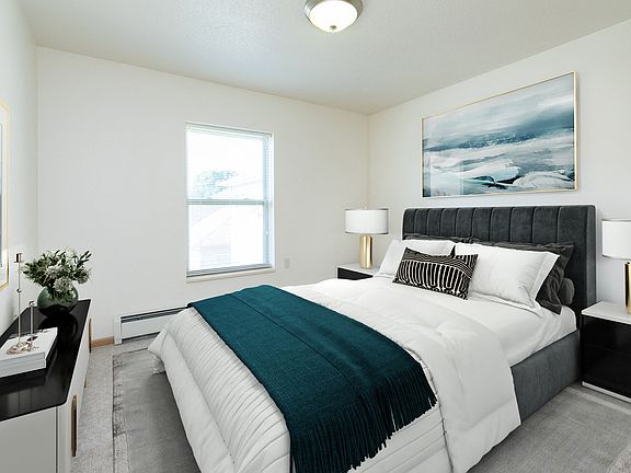 Fargo, ND Sunrise North | Bedroom