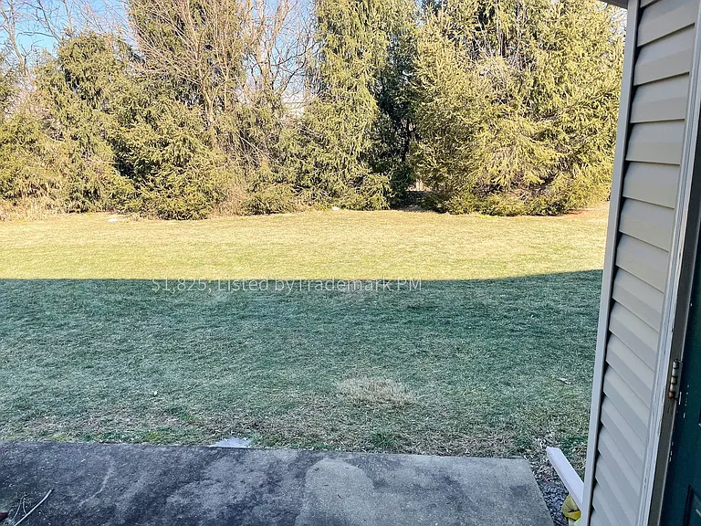 1921 Shady Oak Dr — Photo 17