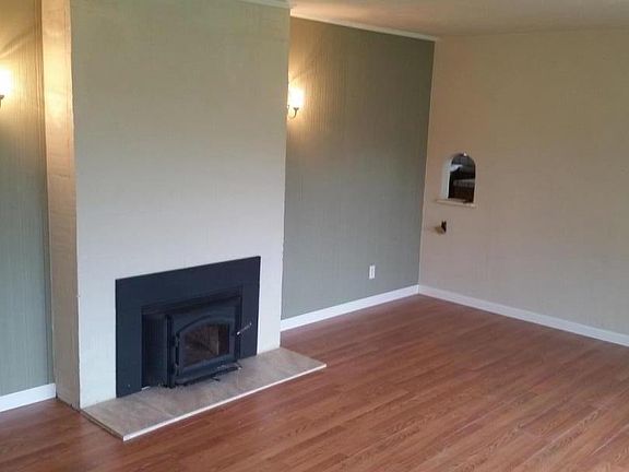 5th image of 1735 Kinsley St