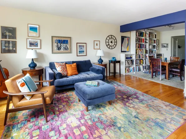 3840 Greystone Avenue image 6 of 15