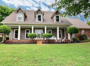 704 Fletcher Rd, Collierville, TN 38017