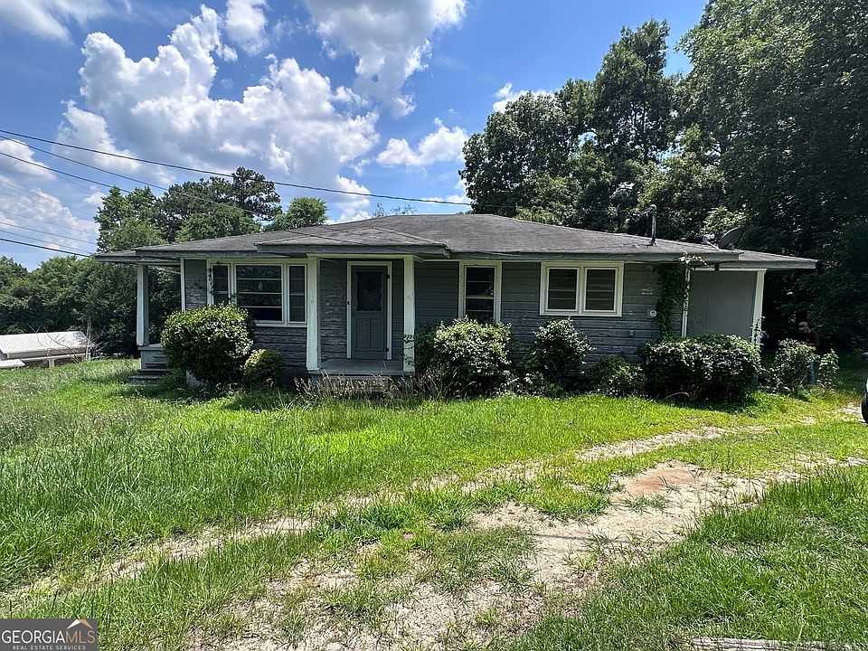 1st image of 1621 Parker Dr NE