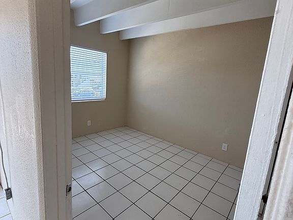 3rd image of 101 NW 7th Ave APT 8