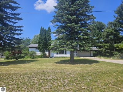 5640 W Houghton Lake Rd, Lake City, MI, 49651