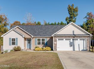427 McCall Dr, Jacksonville, NC 28540