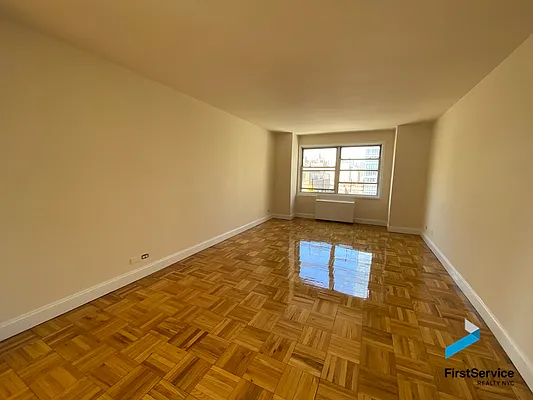 Rented by FirstService Realty (legacy) | media 2