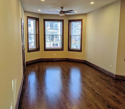 4th image of 3238 N Hamlin Ave Floor 1