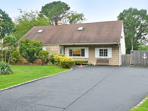 2nd image of 6 Lacebark Ln