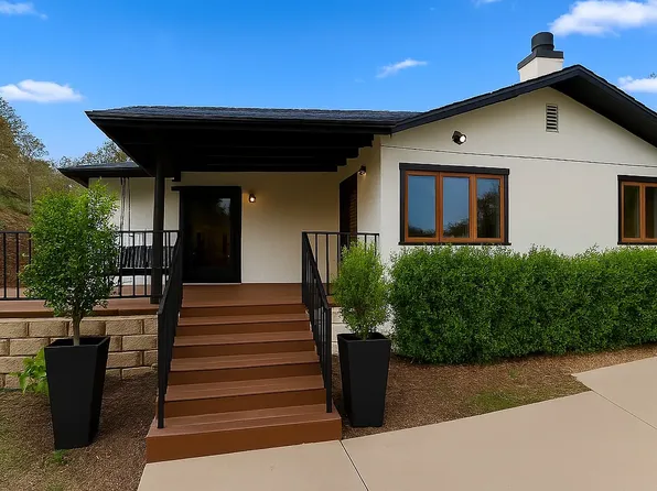 901 S Live Oak Park Rd #A, Fallbrook, CA 92028