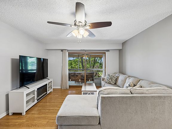 3rd image of 7523 175th St APT 731