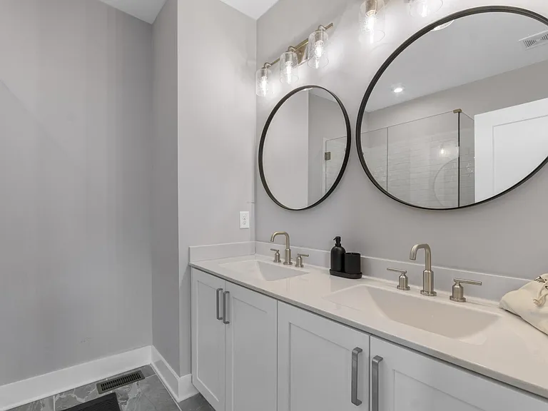 713 Agape Pl SE — Photo 13