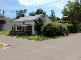 107 Varner Ln, Lexington, VA 24450