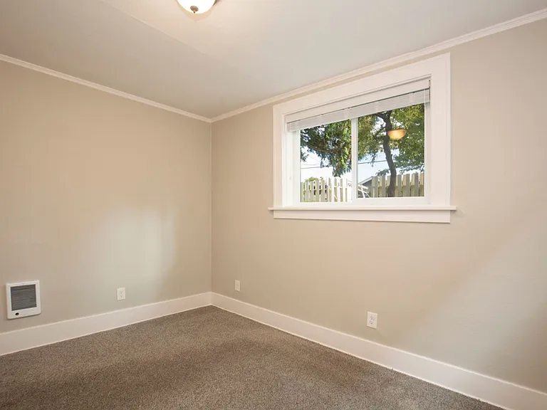 The Sherne Apartments — Photo 9