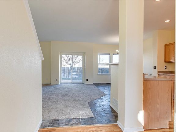 3rd image of 13993 Jersey St