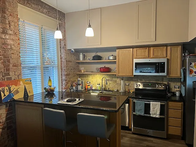 1 bed, 577 sqft, $2,000 — Photo 2