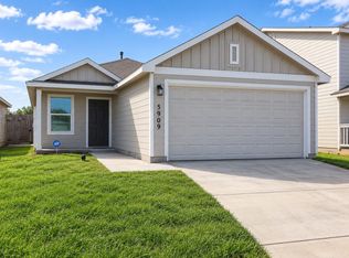 5909 Antonio Pl, Seguin, TX 78155