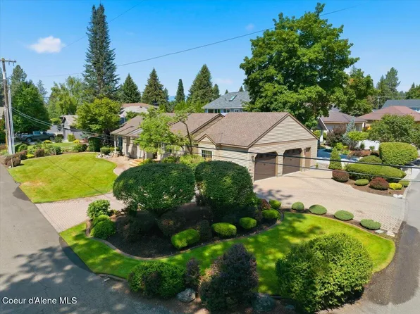 1657 E Club Ln, Hayden Lake, ID 83835