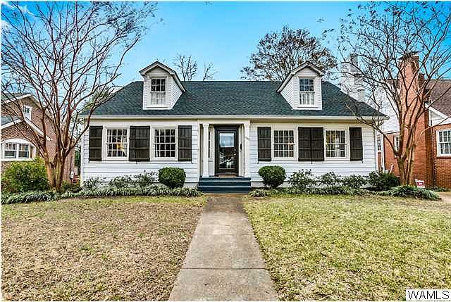 1st image of 1429 Dearing Pl