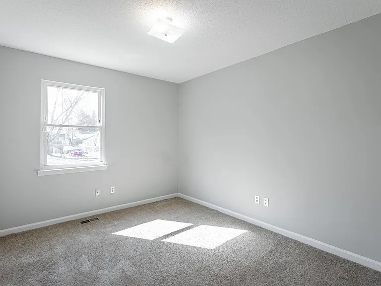 1613 N Chester Rd — Photo 13