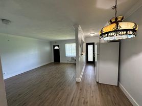 2621 Grant St, Hollywood, FL