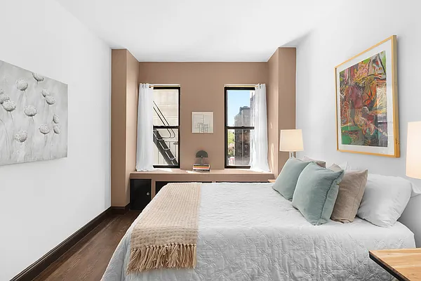 Sold by Compass | media 5