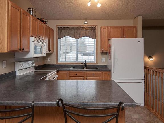2nd image of 1812 Huntington Ct
