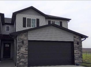 1684 NW 50th St, Lincoln, NE 68528