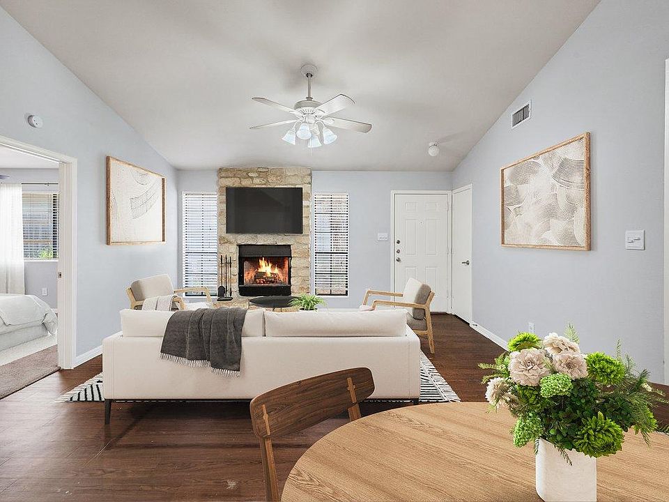 1st image of 2016 Alex Ave APT B