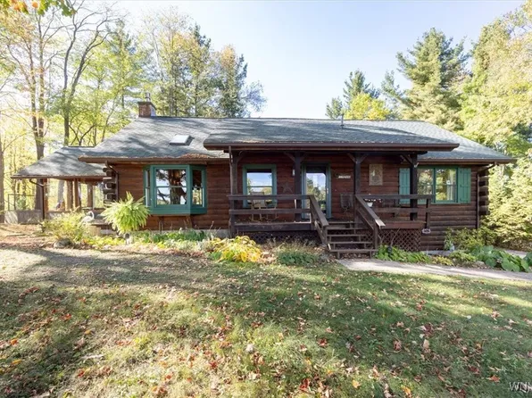 800 Ostrander Rd, East Aurora, NY 14052