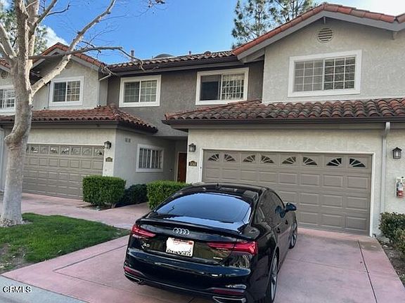 2nd image of 3049 E Hillcrest Dr
