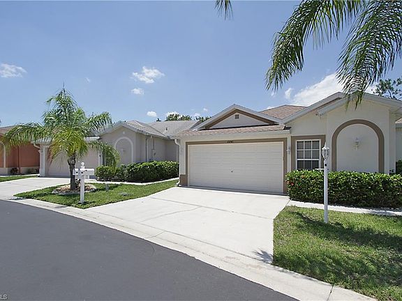 3rd image of 10741 Pearl Bay Cir