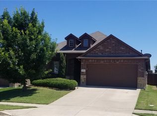 3020 Hidden Valley Dr, Fort Worth, TX 76177