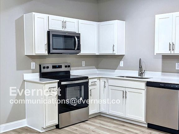 4th image of 3385 Polly Dr #5