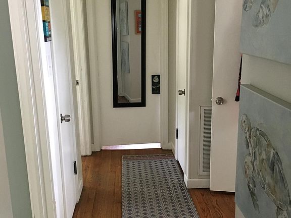 2nd image of 417 Shades Ave