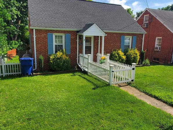 112 W 12th St, Front Royal, VA 22630