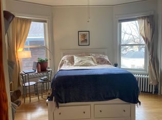 1030 Spaight St APT 4, Madison, WI 53703