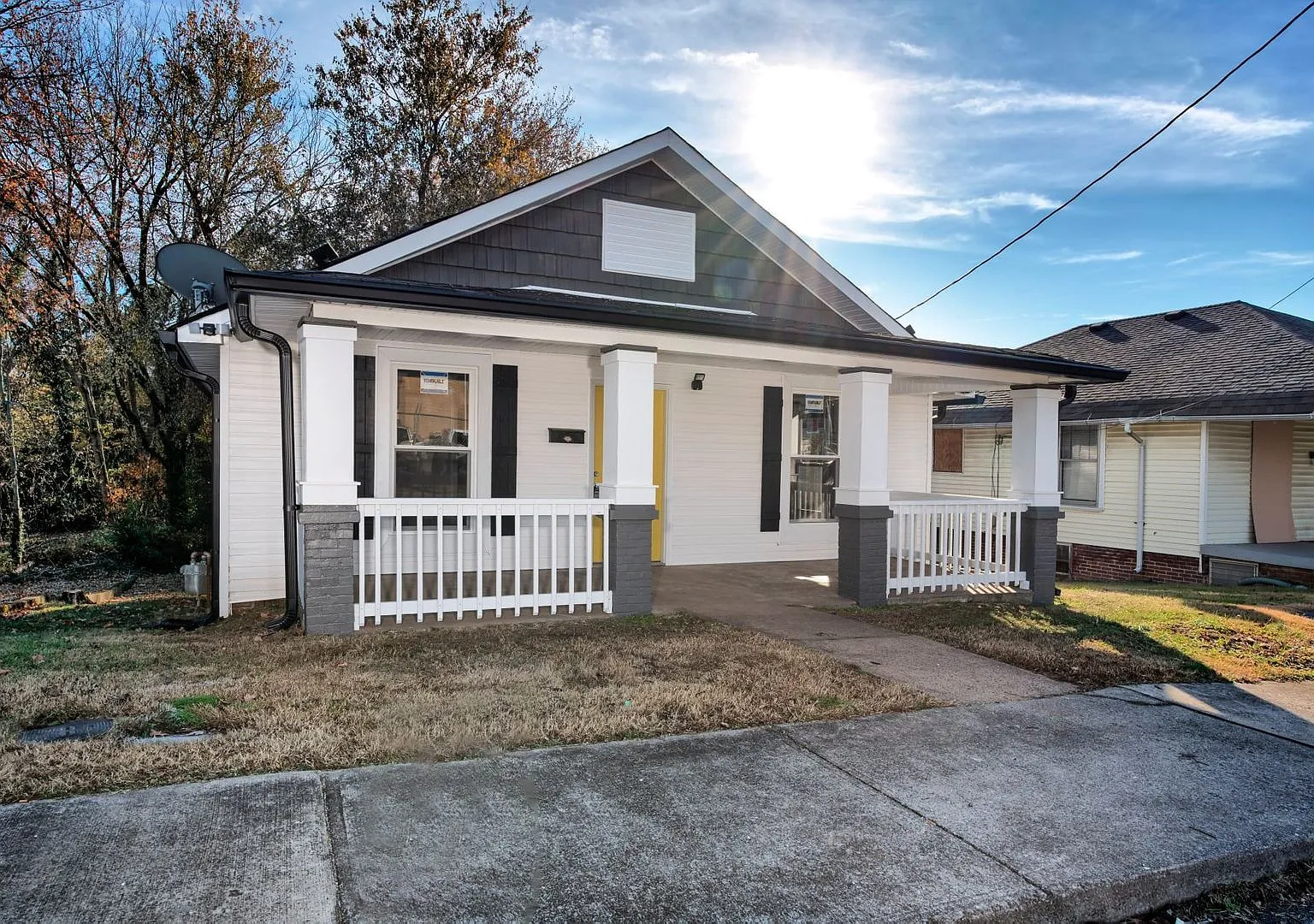 2 Bedroom Home For Rent Near The Old Train Station! — Photo 3