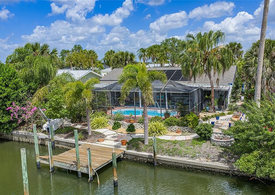 1st image of 906 Sago Palm Way