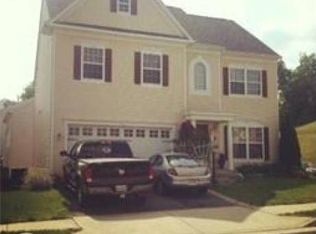 83 Carriage Hill Dr, Fredericksburg, VA 22405