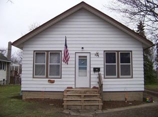 213 Elm St, Tracy, MN 56175