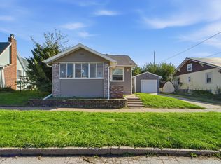 107 N 11th St, Marshalltown, IA 50158