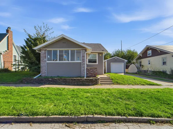 107 N 11th St, Marshalltown, IA 50158