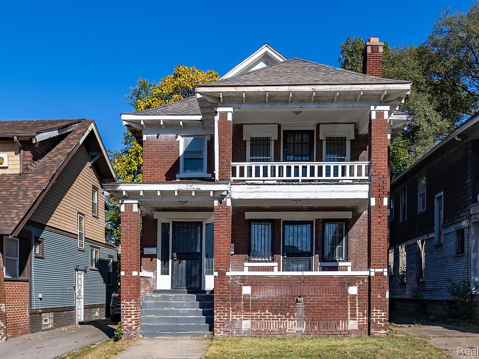 1st image of 2982 Vicksburg St