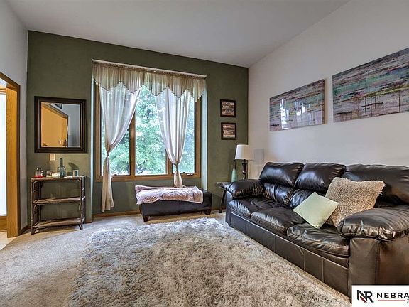 3rd image of 920 Hogan Dr